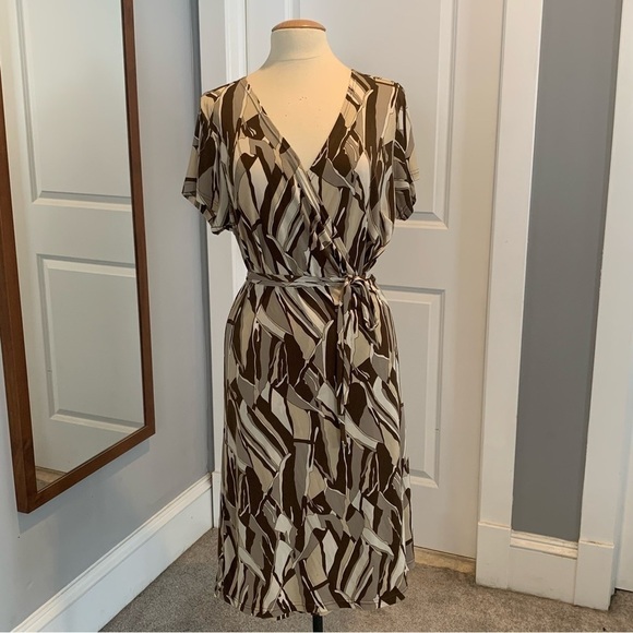 Attention Brown and Tan Semi-Wrap Short Sleeve midi dress XL - Picture 2 of 10
